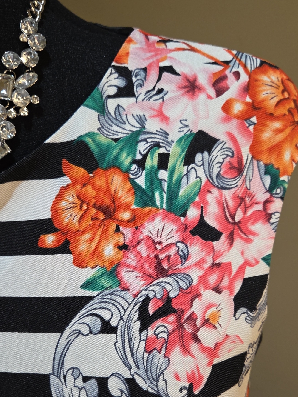 Nwot 16 Voir Voir Black & White Striped Midi Dress with Orange and Pink Floral - Picture 16 of 17